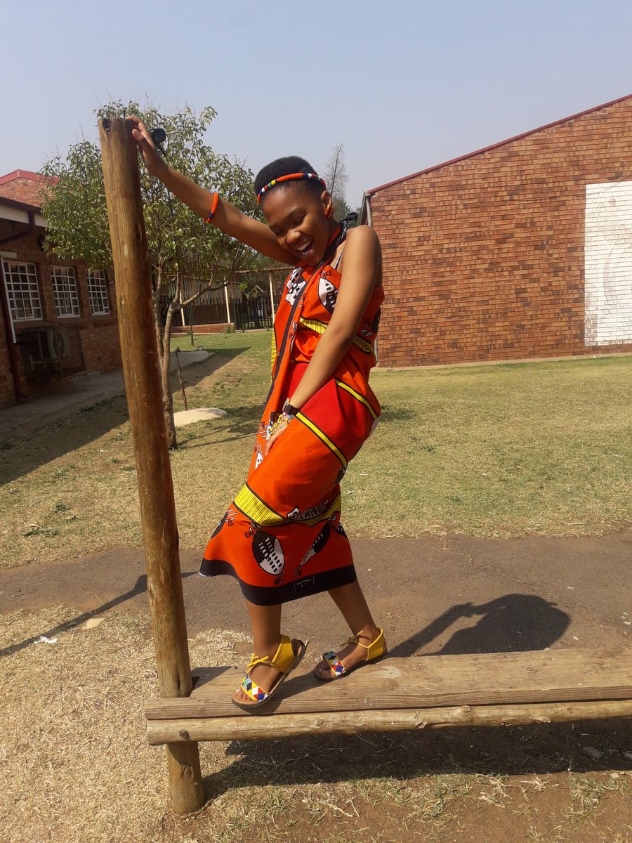 Freightliner_'s tweet photo. Sommer have a great #HeritageDay!!💌❤ ntombatana yomSwati🔥💕. Mommy is Swati and Daddy Is Zulu!🙈⚡👑 https://t.co/V15O0hFDxY
