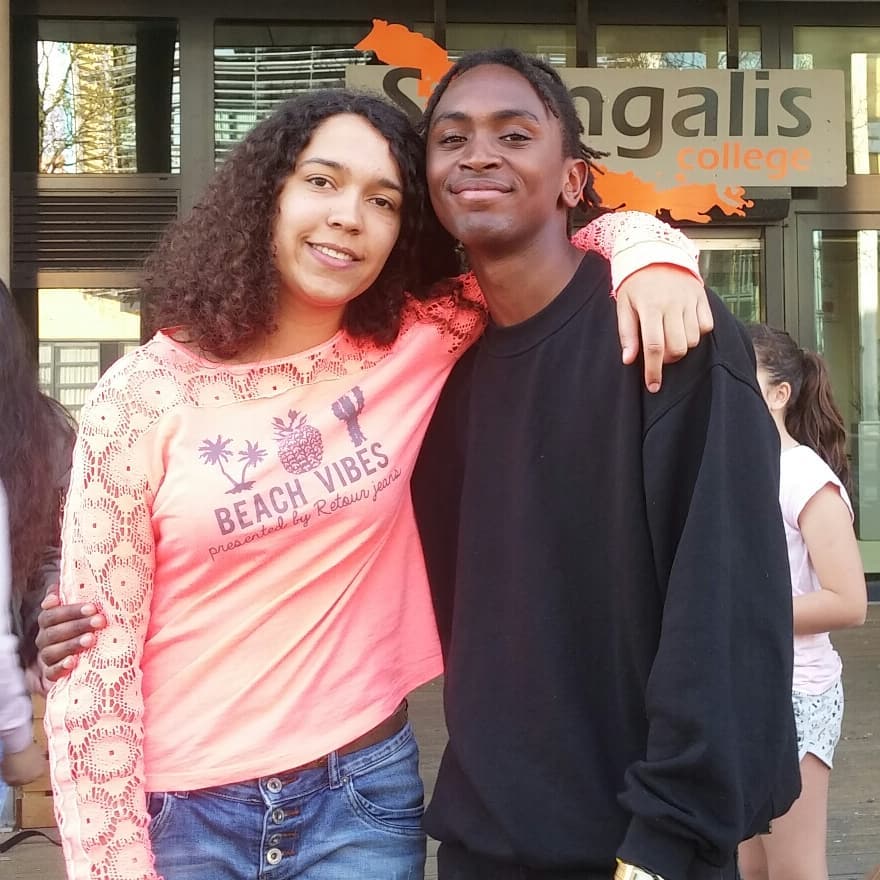 RomyZonne's tweet photo. Eerste keer op set bij spangalis
#spangalis https://t.co/BnVQKawIeY