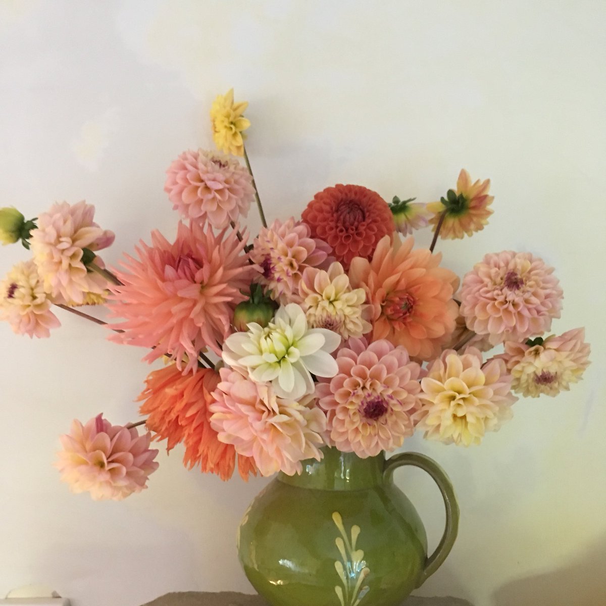 Heading up to <a href="/englishpeonies/">Sarah Hammond</a> for today’s <a href="/Flowers_ft_Farm/">FlowersFromTheFarm</a> farm visit today