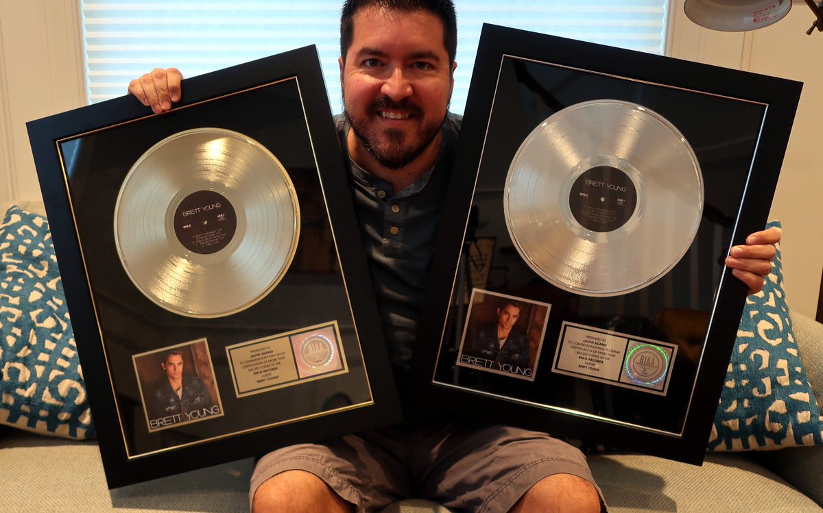 RockSolidSW's tweet image. Our customers Rock (some of them literally do)!  Very happy for our great friend Jason Adamo who has received both a Gold and a Platinum record for his contribution to Brett Young's album for the song "Beautiful Believer".  Cool stuff! #jasonadamo #brettyoung #beautifulbeliever