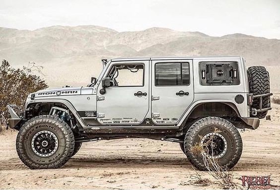 "Iron Man" is to die for 😏 #Jeep #OIIIIIIIO #JeepWrangler