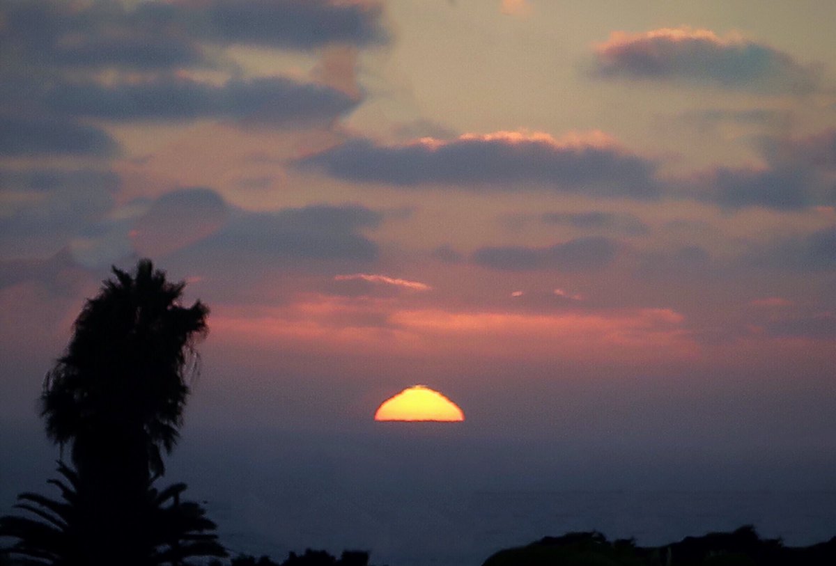 Caught the last bit of sunset tonight. #californiadreamin #sunset #clouds #SanDiego #sky #wow #mysdphoto #California