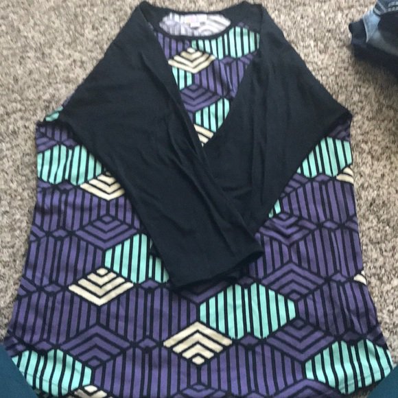 So good I had to share! Check out all the items I'm loving on @Poshmarkapp #poshmark #fashion #style<a href="/tag/fashion"class="tags"><span>#fashion</span></a><a href="/tag/shopmycloset"class="tags"><span>#shopmycloset</span></a><a href="/tag/style"class="tags"><span>#style</span></a><a href="/tag/poshmark"class="tags"><span>#poshmark</span></a><a href="/tag/lularoe"class="tags"><span>#lularoe</span></a>