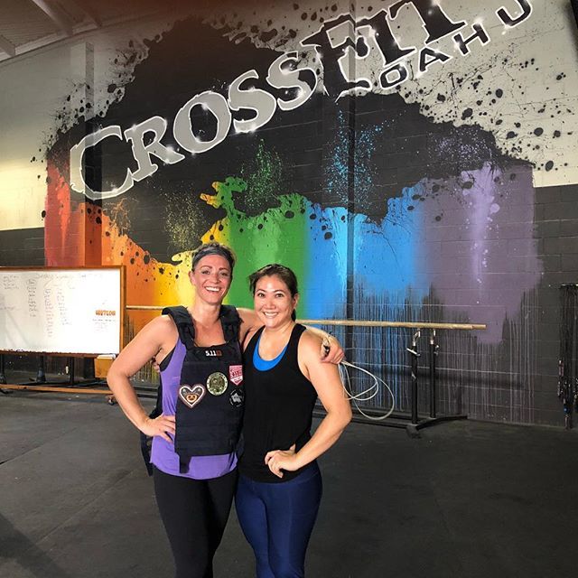 jenkakio's tweet photo. @svajcs: Weight Vest WOD tomorrow??
Me: Maybe *internally screaming no*
So, we comprised and we did it. #ButDidYouDie {Yep!} #6amBarbellCrew #SundayFunday #CrossFitOahu #WeightVestSunday #CrossFitOahuFamily https://t.co/DR3O2S8PFd https://t.co/UXSzWC4MRB