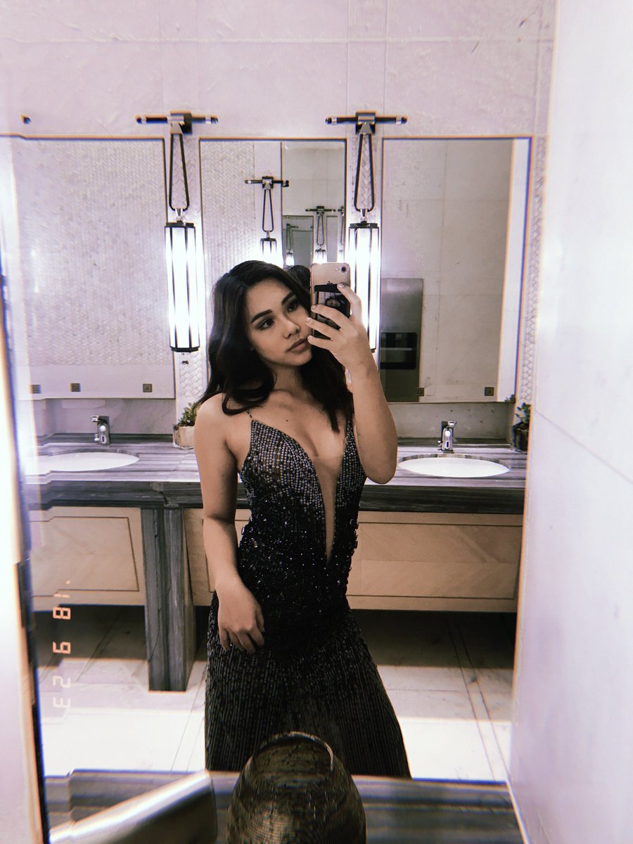 kimcrooz's tweet photo. About last night ✨ https://t.co/y3ZQr7xRpA