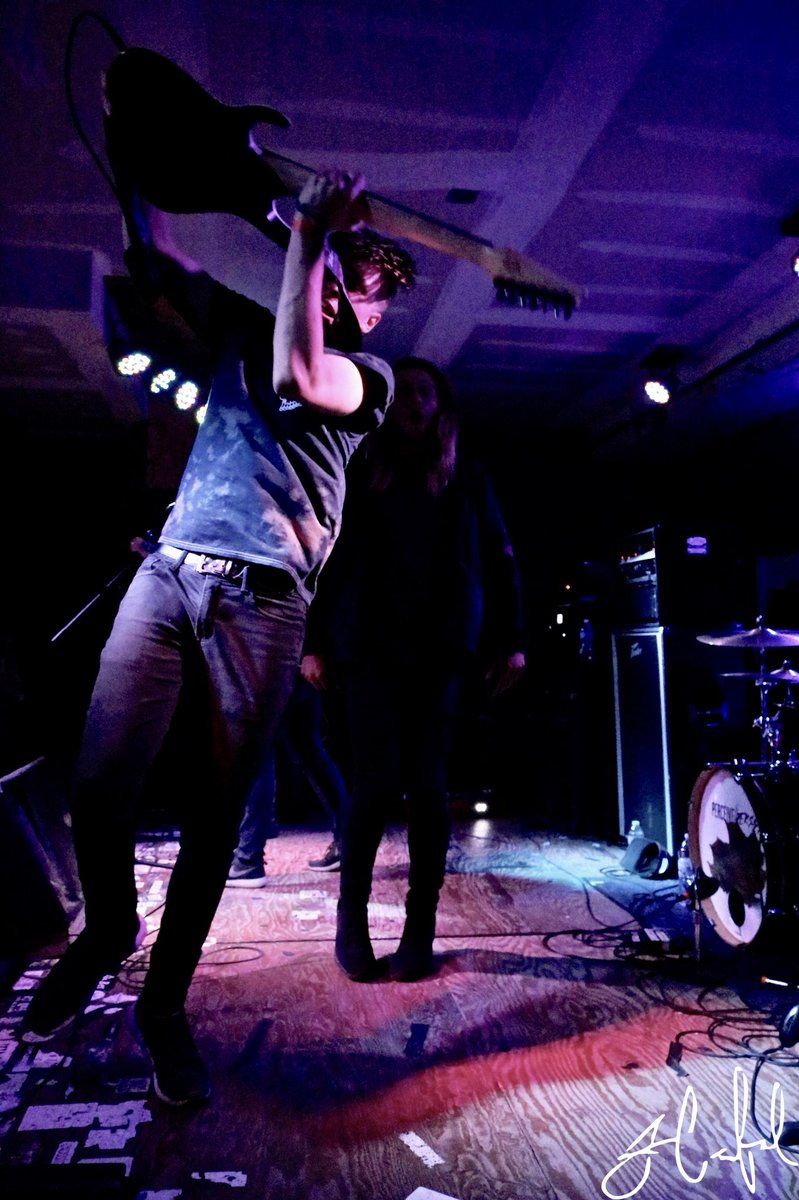 Ruff_Brendan's tweet photo. I missed playing shows

📷 (1) @PhotographyJonc 
📷 (2) @deadington_ https://t.co/MFuHwxUlGy