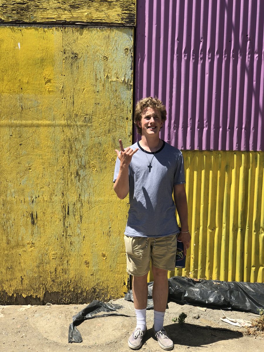 FIRST SENIOR LIPSYNC PRACTICE TOMORROW (MONDAY) 8-9PM IN MAIN QUAD!!!❤️⚪️💙