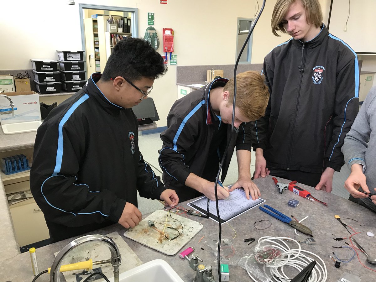 STEMNATIONAU tweet media