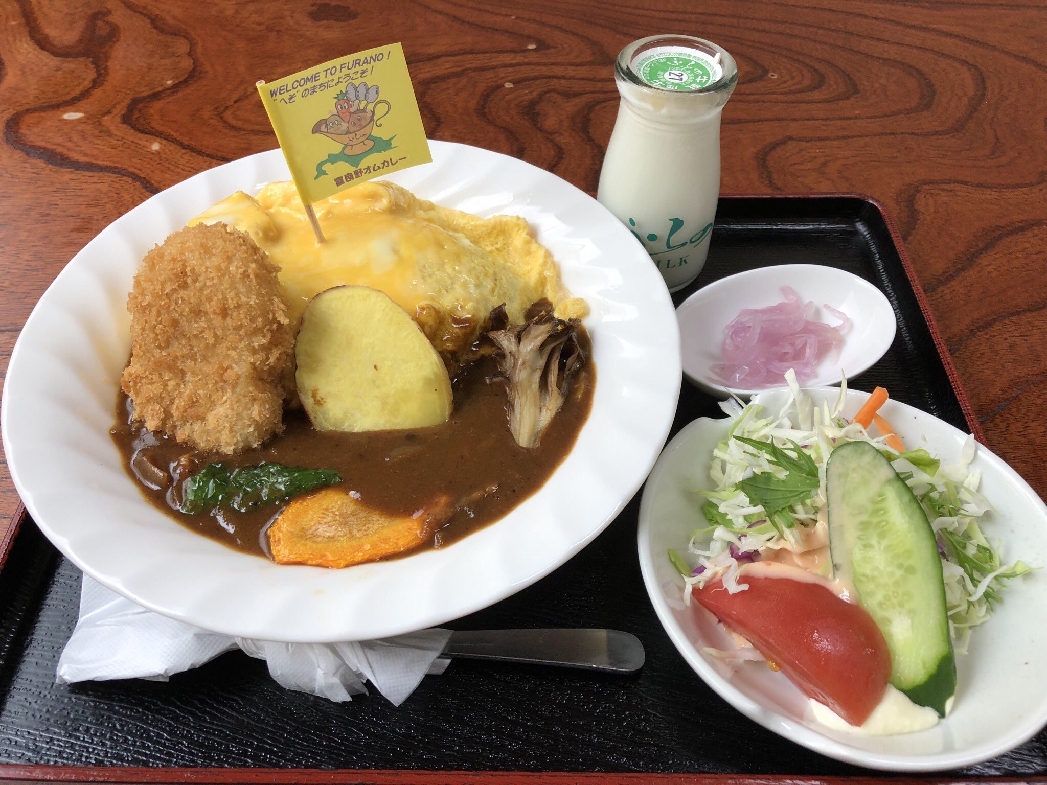 ゴトウユウキ 山香食堂で富良野オムカレー T Co B0ohlldgff Twitter