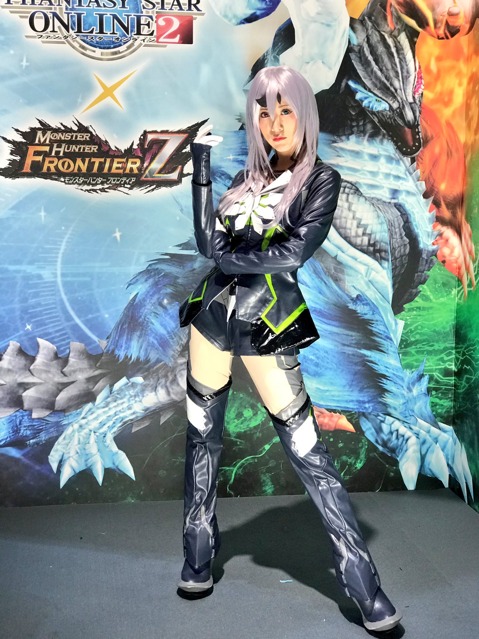 川上 Pso2公式コスプレイヤーのブレイバー女 Pso2のキャラのクールビューティ感が出ててカッコいい Tgs18 Pso2 Sega T Co Zip9welzvw Twitter