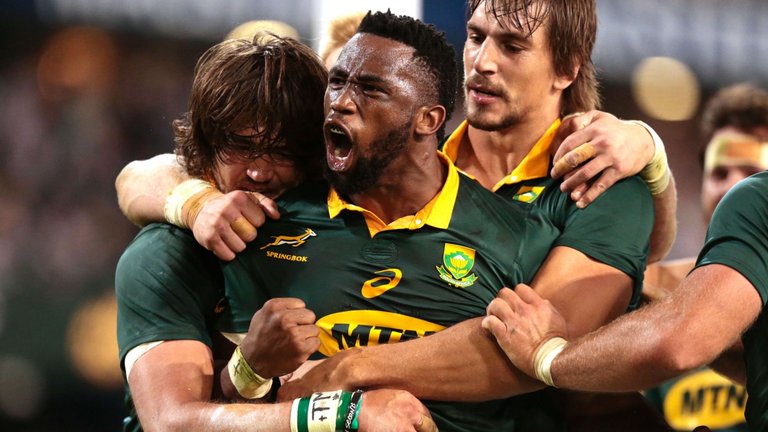 We have a winner! Springbok captain Siya Kolisi has been named as the official 2018 South African of the Year. More info facebook.com/janbraai/photo…