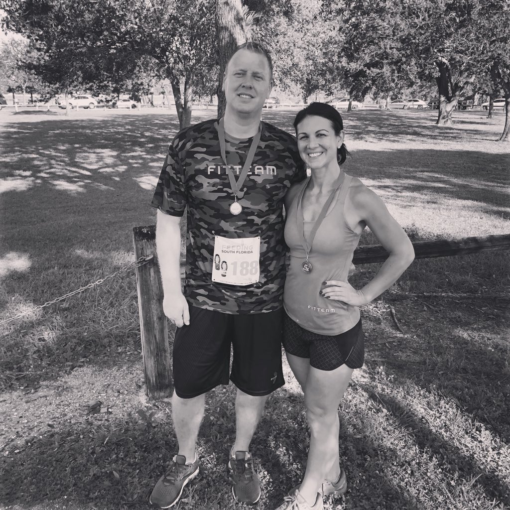 ChrisHummel's tweet photo. .@FeedingSFL Outrun Hunger 5k. (After pic Sat morning) #fitteam #running https://t.co/IDmDMr783v