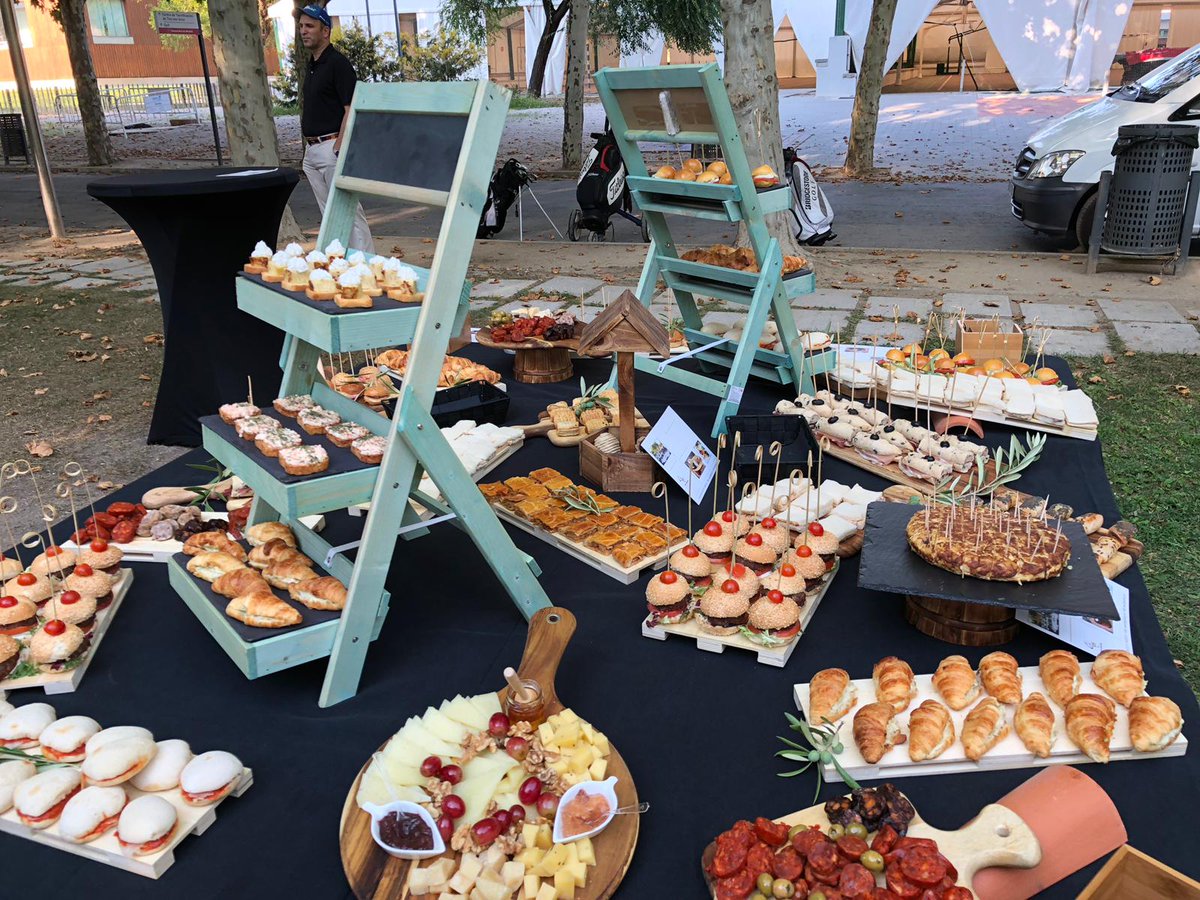 FFGCatering's tweet image. Ayer ofrecimos un catering para la Federación de Golf de Madrid. Os dejamos unas fotos #catering #cateringmadrid #cateringservice #catering2018 #cateringstyle #cateringmodeon #food #foodie #foodlovers #foodaddict #foodpic #foodphoto #gastronomia #gourmet #FelizLunes