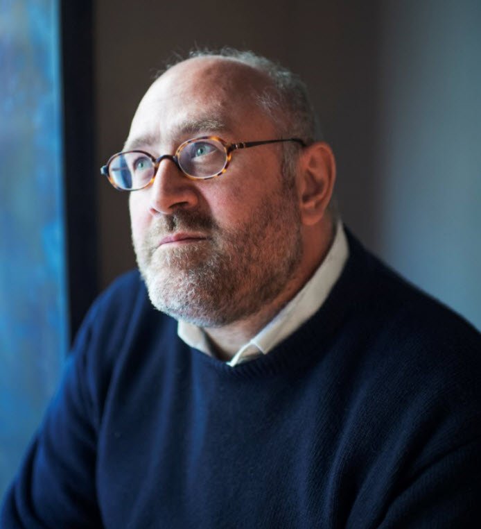 Da Simon Pasternak var ung, kom han igennem en livskrise ved at læse en helt særlig roman. "Litteratur læser vi ikke, fordi den er det fineste i verden, men fordi den er det vigtigste," siger <a href="/Gyldendal/">Gyldendal</a>'s nye forlagschef for dansk skønlitteratur #kultur k.dk/s/HWaj