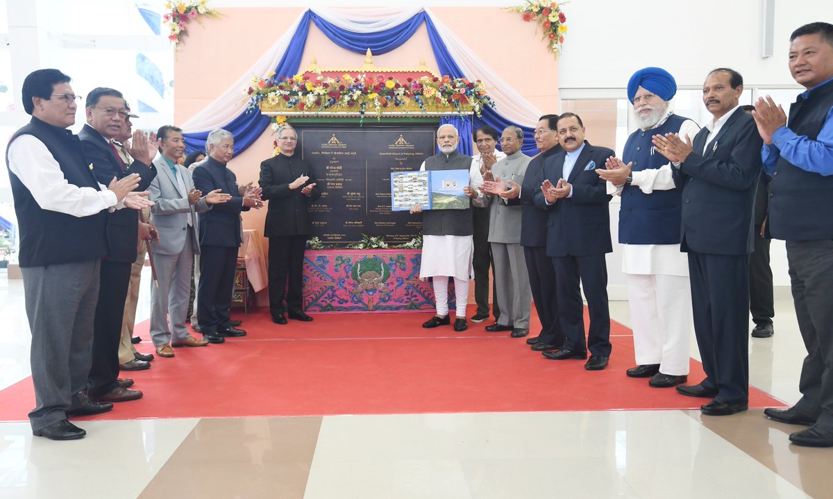 Narendra Modi tweet media