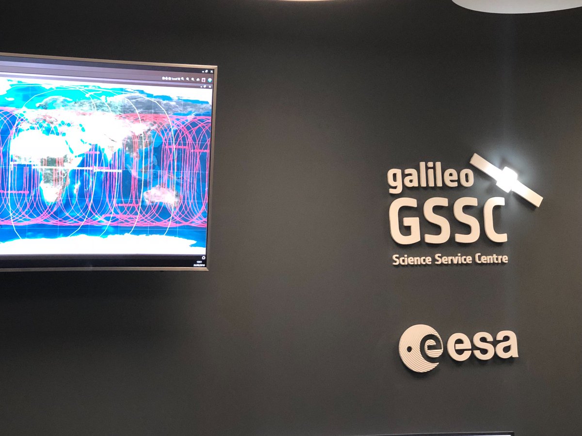 Enjoying the awesome chance to be visiting the <a href="/GalileoGNSS/">Galileo GNSS</a> tracking room during <a href="/esac_cubesat/">ESAC Cubesat Team</a> #oscw18 event.
