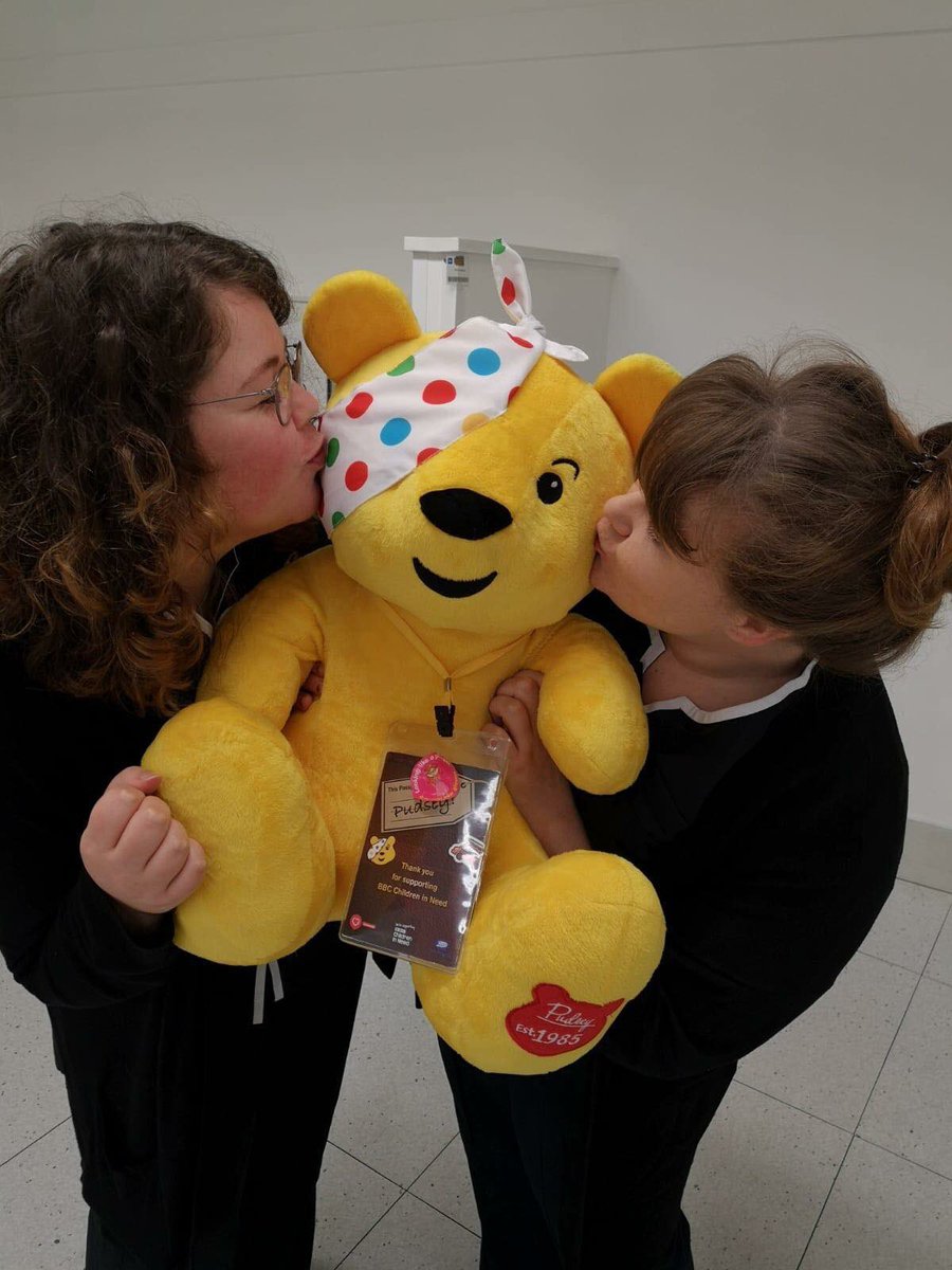 wageyy12's tweet image. Pudsey came to visit! #taunton #bootsopticians #childreninneed