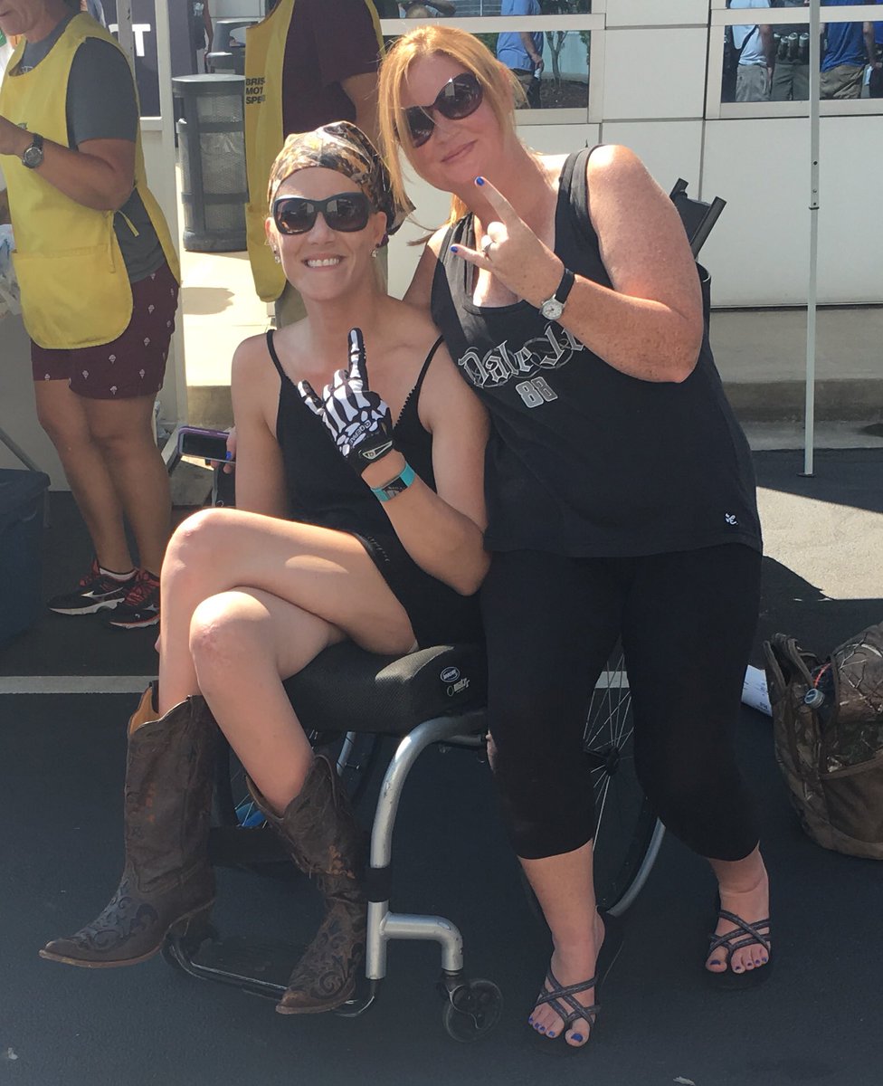 lalamoore_8's tweet image. It’s officially @CLTMotorSpdwy race week y’all!!! Can’t believe me and @AmberBitton are going to the #Roval Friday can’t get here fast enough! #PartnerInCrime #CharlotteBound #NASCARPlayoffs