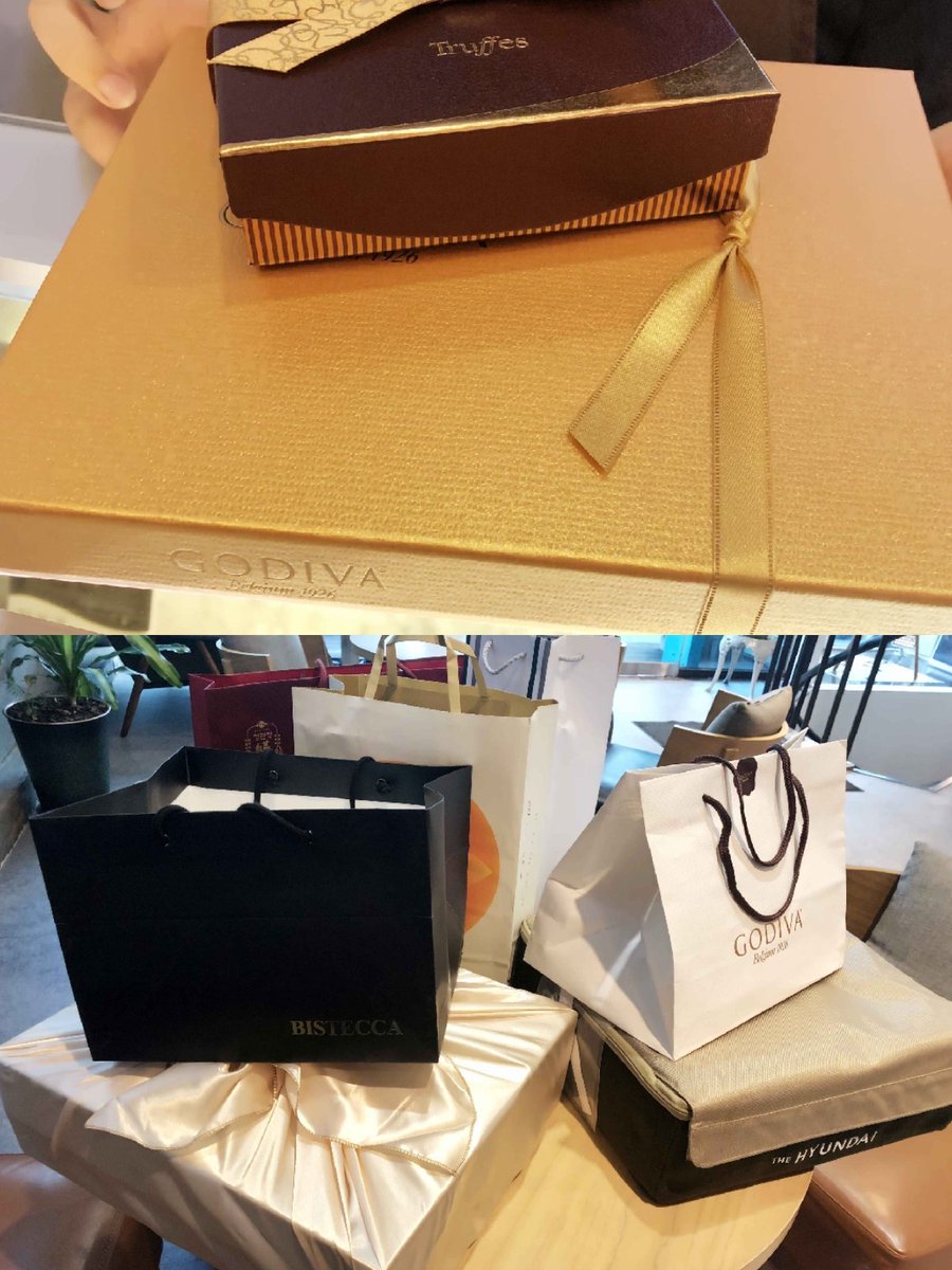 #박유천 【2018추석support】🌻
유천 Happy mid-autumnday！💙💙💙