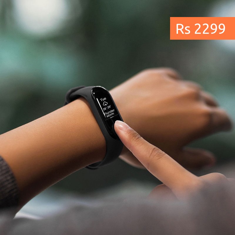 BuyForMeIndia's tweet photo. To enjoy the #GLOW of good #Health,  Keep a track on your daily activity with #MiBand3 Exclusively available at https://t.co/X9xZ33jGpv https://t.co/LOucAFGz4e