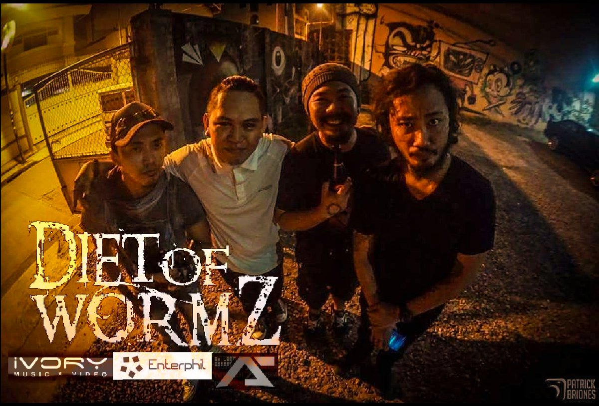 dietofwormzph's tweet photo. gods vs the wormz #dietofwormz https://t.co/OWlBfz1qsB