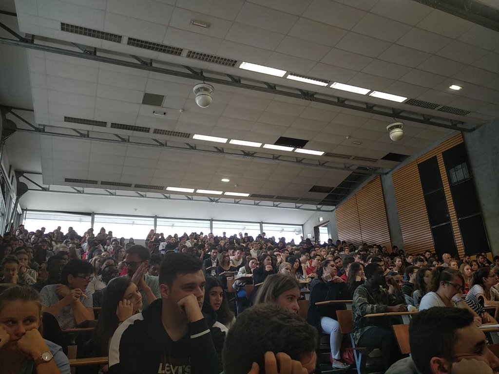 CRCC_Lyon's tweet photo. Ce matin @CRCC_Lyon et @CROECRhoneAlpes sont au #StudExpert à @IAE_Lyon tabled rondes sur les parcours alternance ou formation initiale ... On donne la parole aux jeunes diplômés
Ils motivent la #nextgeneration pour les cabinets
#DemainSeJoueAujourdhui https://t.co/FYxZCFwE62