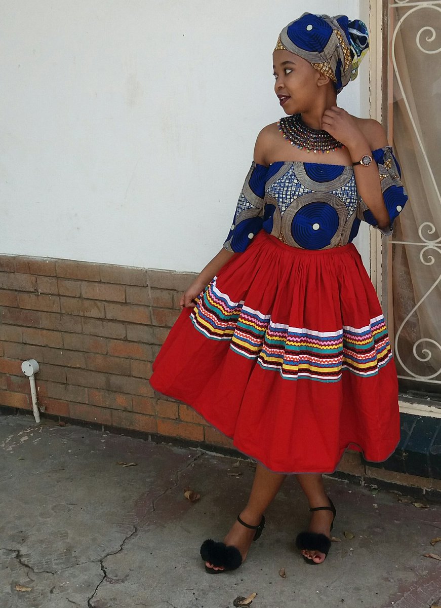 Nthabeeey's tweet photo. Happy #HeritageDay 🌹❤ https://t.co/BhBG5Ih90G