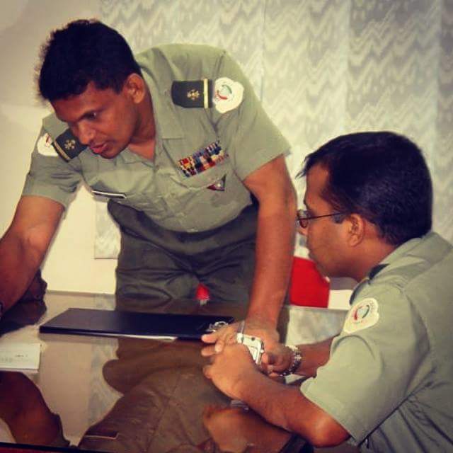 Nasim5353's tweet photo. Hoping to see you soon brothers. @riyazabdulla @nazim7878 

#ReleaseRiyaz
#FreeColNazim
#FreeAllPoliticalPrisonersNow

We also waiting for your call @PoliceMv and DPRS. https://t.co/uryxFtrwab