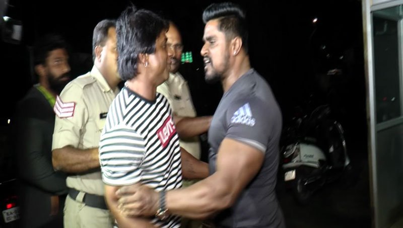 توییتر \ News9 در توییتر: «#BIGNEWS: Pani Puri Kitty to lodge a complaint  against #DuniyaVijay in #KFCC. Pani Puri Kitty is the uncle of gym trainer  Maruthi Gowda who was assaulted by