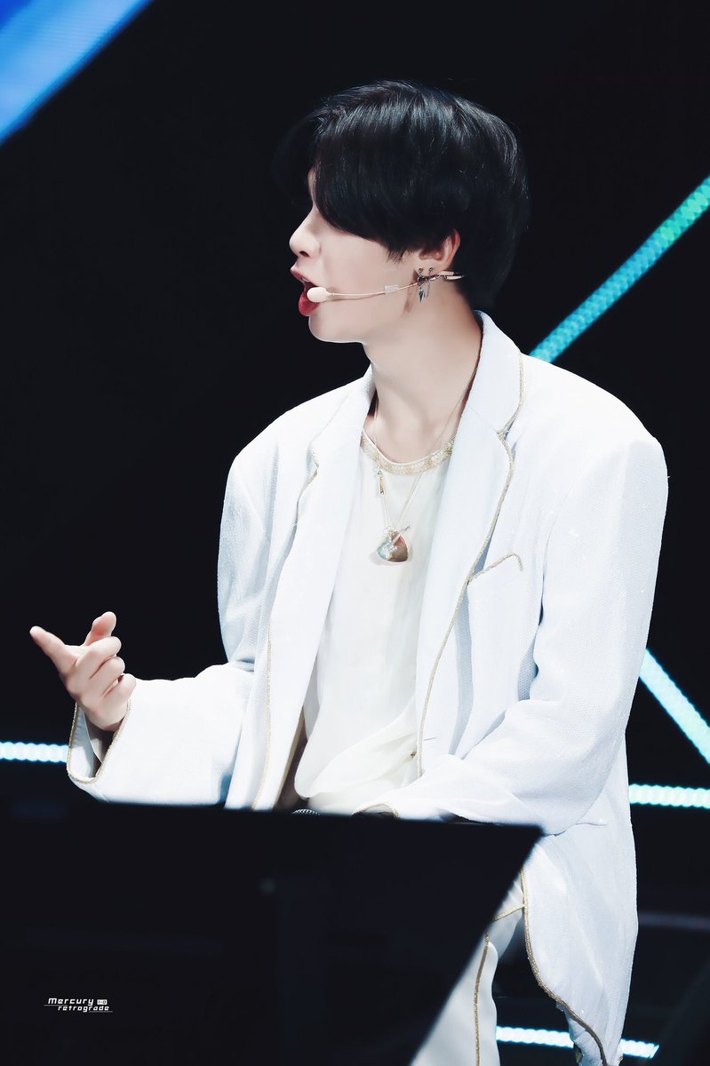 MercuryRetrogr4's tweet photo. 180908 NEXT 南京FM HD 4p✨

🚫Do not delete logo,share with cr please.

#黄明昊 #Justin #저스틴 #JustinHuang #HuangMinghao https://t.co/JdVWWSpuHW