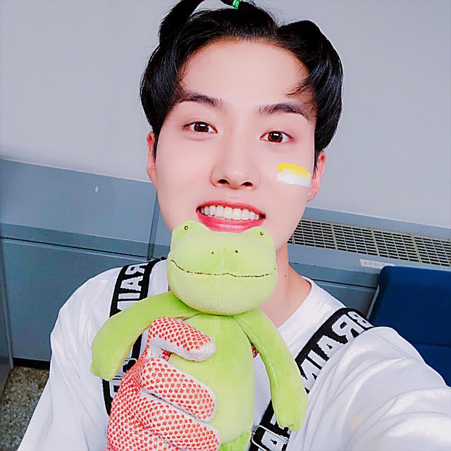 [#여원] 즐거운 추석 보내고 계신가요? 맛있는 명절음식 많이 드시고, 가족과 함께 즐거운 추석 보내세요😁