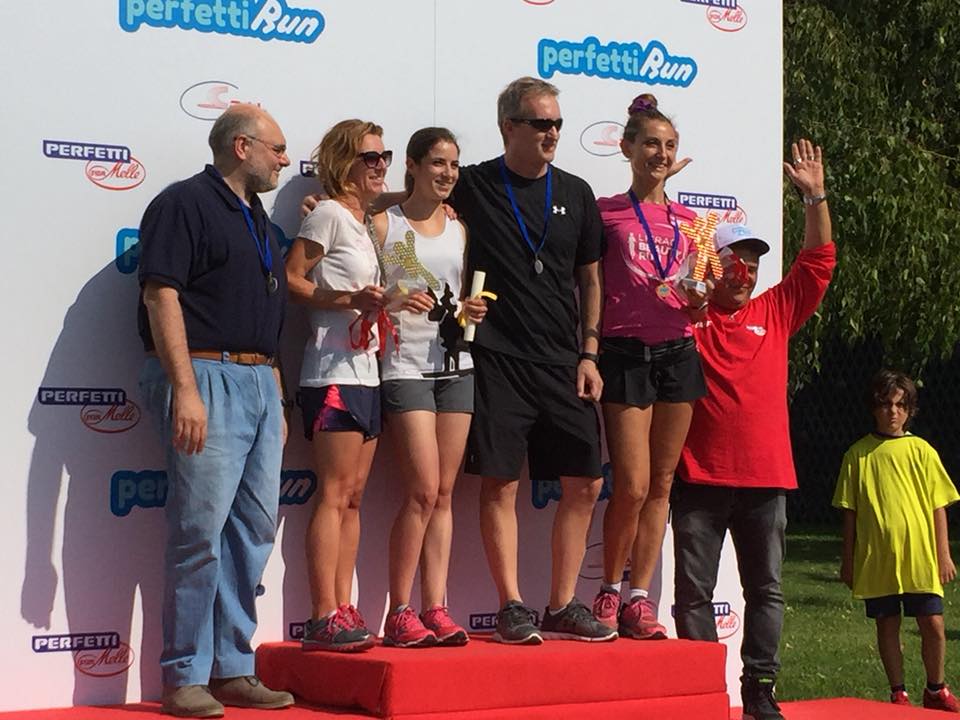 #Tbt yesterday over 200 colleagues of PVM in Lainate celebrated our corporate value 'Achieving Excellence' during the Perfetti Run, a run of 7 km around the city. At the end, our CEO Mr. Bianchi awarded a prize to the winners. #Sport and healthy fun for everyone! #running