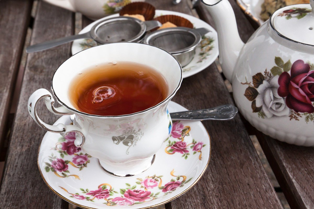 KvW's tweet photo. De man, de mythe, de thee. Wie was Earl Grey? En waarom is de bekende thee naar hem vernoemd? https://t.co/ROBxwbs29r https://t.co/iRiaJBpcLb