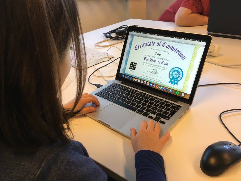 lisalombardibe's tweet image. Je soutiens #CoderDojo4Divas, l'événement numérique de la rentrée pour les filles! 💪 RDV le 13/10 @coworkingliege @LeanSquareBE! coderdojo4divas.be/fr/ @CoderDojoBe @valgillon @pbalancier @digitalwallonia #coderdojo #coderdojobe #girlsintech