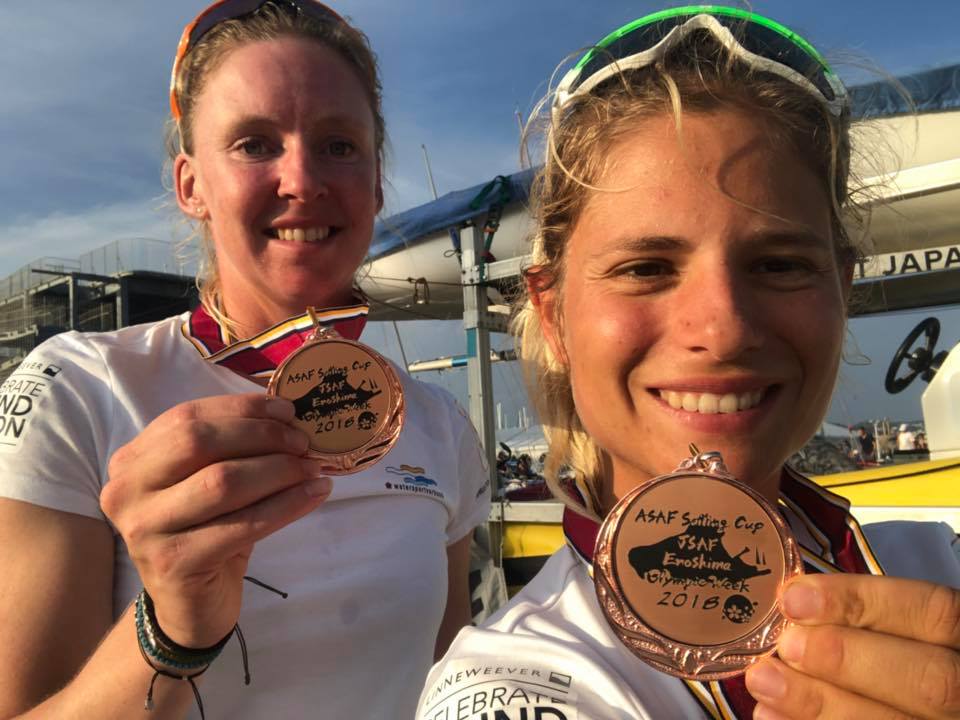 Ended the season with a bronze medal at the Olympic Week 2018 in Enoshima!! Happy to end the block and spend some good time here on Olympic waters! #togetherone #tokyo2020 #ned1  #olympicwaters #TeamNL