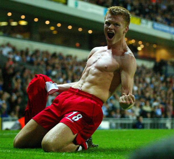  The man with an absolute HAMMER of a left foot

Happy Birthday to John Arne Riise! 