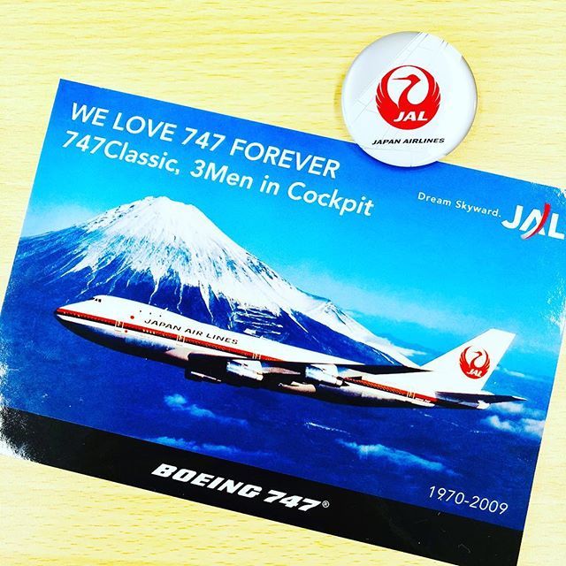 Hikoki_cafe_bar's tweet photo. 特別塗装機で旧塗装やってくれないかなぁ😍
この時代のJAL機に思い入れがある方も多いのではないでしょうか(^^)
#jal #japanairlines #b747 #747classic #富士山 #mtfuji #dreamskyward https://t.co/cQ5qSgZ1zO https://t.co/9nWUrNMNP0
