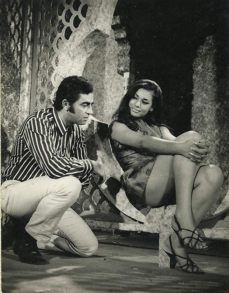 TheLondonTree's tweet image. Rukhshanda Khattak as Jane Bond in &apos;Jane Bond 008: Operation Karachi&apos; (1971). A joint venture between #Iran &amp;amp; #Pakistan. It wasn&apos;t a very successful film, but hey if Iran &amp;amp; Pakistan can make a female #JamesBond, then what&apos;s the excuse of @007 producers. #Justsaying