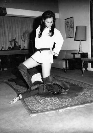 TheLondonTree's tweet image. Rukhshanda Khattak as Jane Bond in &apos;Jane Bond 008: Operation Karachi&apos; (1971). A joint venture between #Iran &amp;amp; #Pakistan. It wasn&apos;t a very successful film, but hey if Iran &amp;amp; Pakistan can make a female #JamesBond, then what&apos;s the excuse of @007 producers. #Justsaying