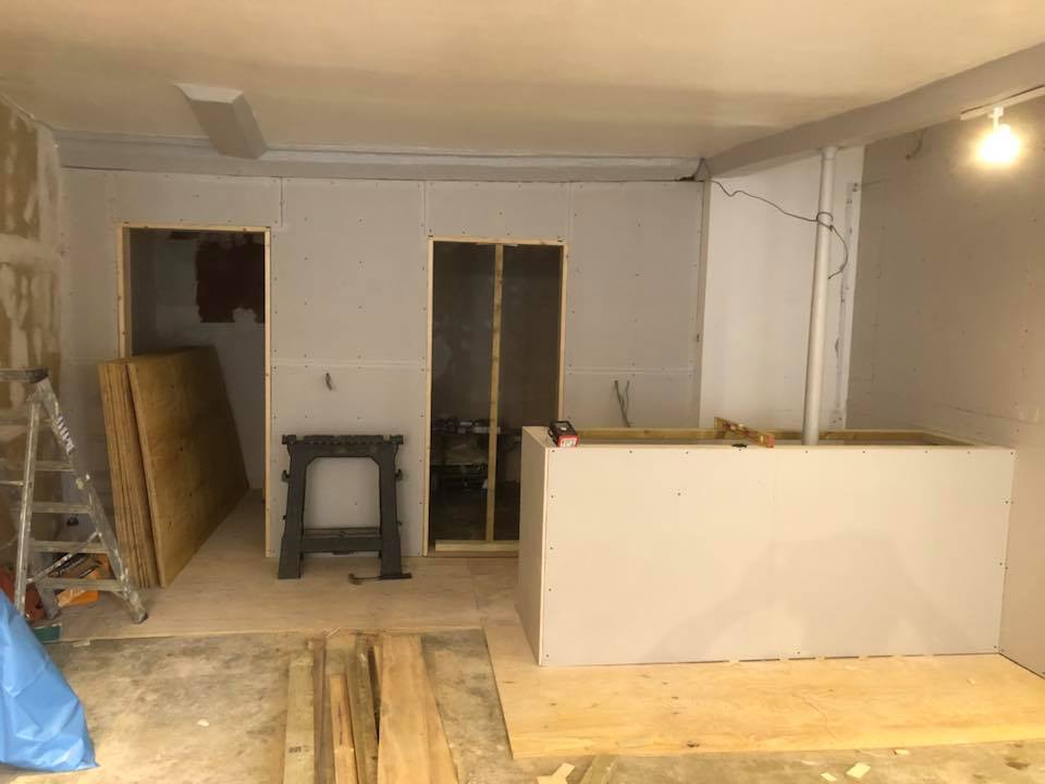 ECritchleyLtd's tweet photo. The team at Emmerson Critchley Ltd has undertaken the #renovation of a shop in #Woodbridge (Suffolk) within a Grade II Listed building. The project commenced with the stripping out of an old hairdresser’s studio. https://t.co/bTEoRolT8X