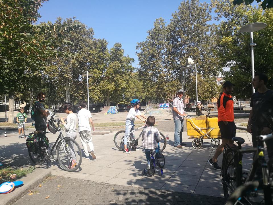 PfRS_Georgia's tweet photo. #mobilityweek2018 🚲🚲🚶♂️🏃♀️
@GelaKvashilava @EASSTransport https://t.co/v2PtzSXjTY