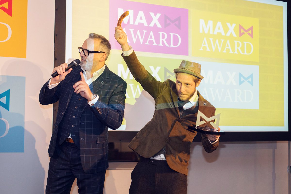 Briefodruck's tweet photo. Gold für "Gutes aus Thüringen" https://t.co/kADdayCiyj #maxaward #bratwurst #marketing #dialogmarketing #award https://t.co/WjuGSuHSuA