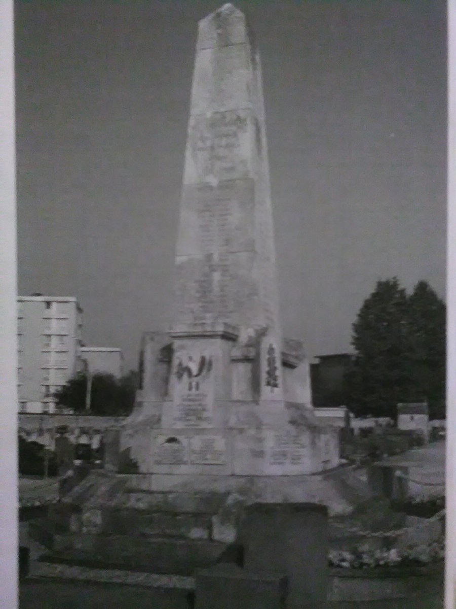 ProLmd's tweet photo. @Se3pro #sesouvenirencore Monument aux morts de Villiers-sur-Marne 94 https://t.co/TEkU7vSV8x
