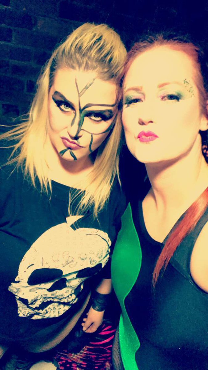 chanelphoenix's tweet photo. Made my MCW debut last night at @mcitywrestling &amp;  Evie’s Disco Diner GLOW IRL show against this complete bad arse @vixsin86 !!! #glow #mcw #wrestling #eviesdiner #womanwrestling #vixsin #chanelphoenix #indiewrestling https://t.co/K4kb8mWyPq