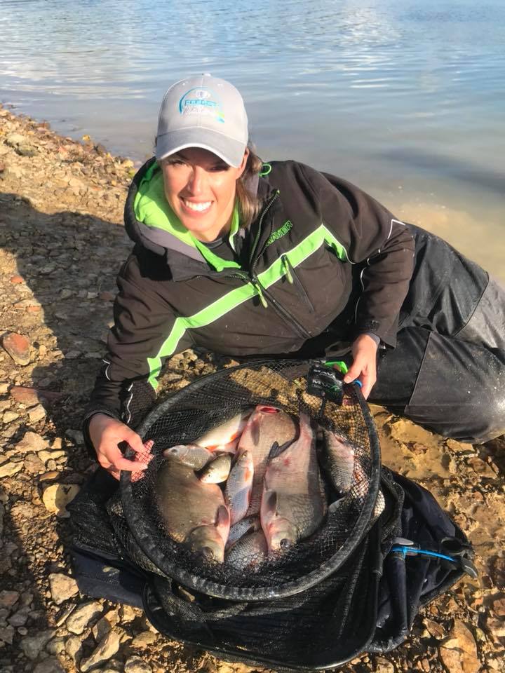 MaverUK's tweet photo. @emmacadie reports back from this year's Feedermasters Grand Final at Bough Beech Reservoir. Visit https://t.co/jdBWzzWS1n for Emma's full match report #TeamMaver https://t.co/JzuayOjFdk