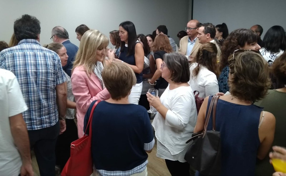 Café Networking en el INFODAY sobre Registro de Medicamentos Veterinariosy Productos Zoosanitarios en especies y usos menores en <a href="/VISAVET/">VISAVET-UCM</a>