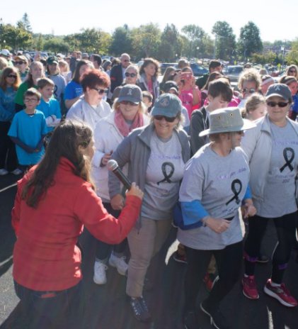 StephanieSimoni's tweet image. I know it's ONLY Monday, but I'm thinking WEEKEND.
@CTBTA's 5th Annual Path of Hope kicks off in #Fairfield this Sat. AM.
Can you believe we're 5 this year?!?! 
Will I see you there?
💙💚💙💚
ctbta.org/events/path-ho…
@WTNH is a proud sponsor too.
#Ctbta #BrainTumorAwareness