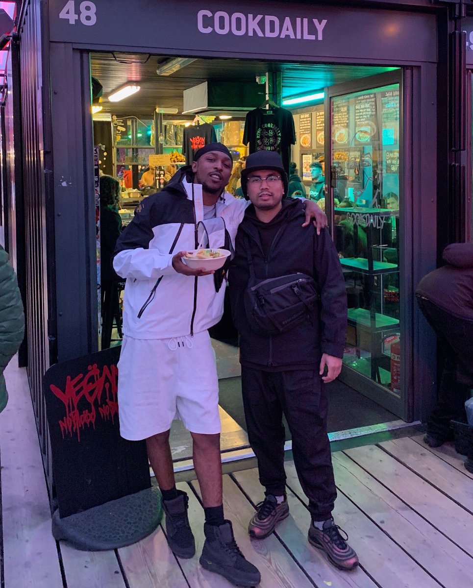 Before I opened COOKDAILY <a href="/JmeBBK/">Jme</a> and I would go eat at non-vegan establishments and make up our own Vegan Meals by selecting sides and shit!! years later and here we are!! Look at the Scene now my bro!!! Look at London now!!! We fuckin did it!! our own way, our OWN LANE 🇬🇧💚🔥