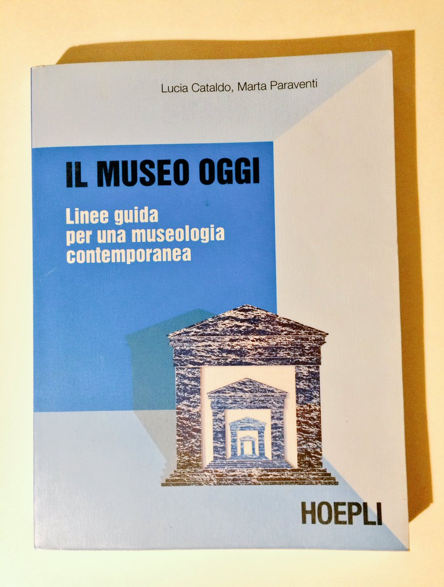 mondoame's tweet photo. Un #manuale che passa in rassegna le mille declinazioni della #museologia contemporanea. Una buona lettura di base per familiarizzare con un mondo tanto complesso quanto affascinante. #museinelcuore #museidaleggere #consigliando #cataloghiAmo https://t.co/ieDI2Gpgwb
