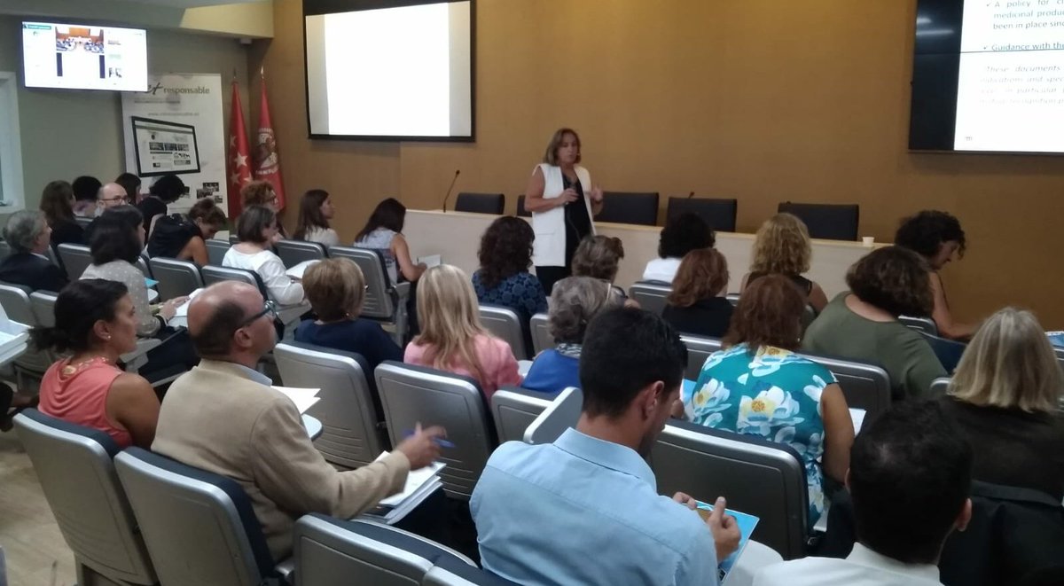 Cristina Muñoz, Jefe de Unidad del Área-Clínica y Eficacia Clínica del DMV <a href="/AEMPSGOB/">AEMPS</a> indica los Requisitos para la evaluación de la eficacia #10AÑOSVetmasi #sanidadanimal #animalhealth #medicamentos #veterinaria